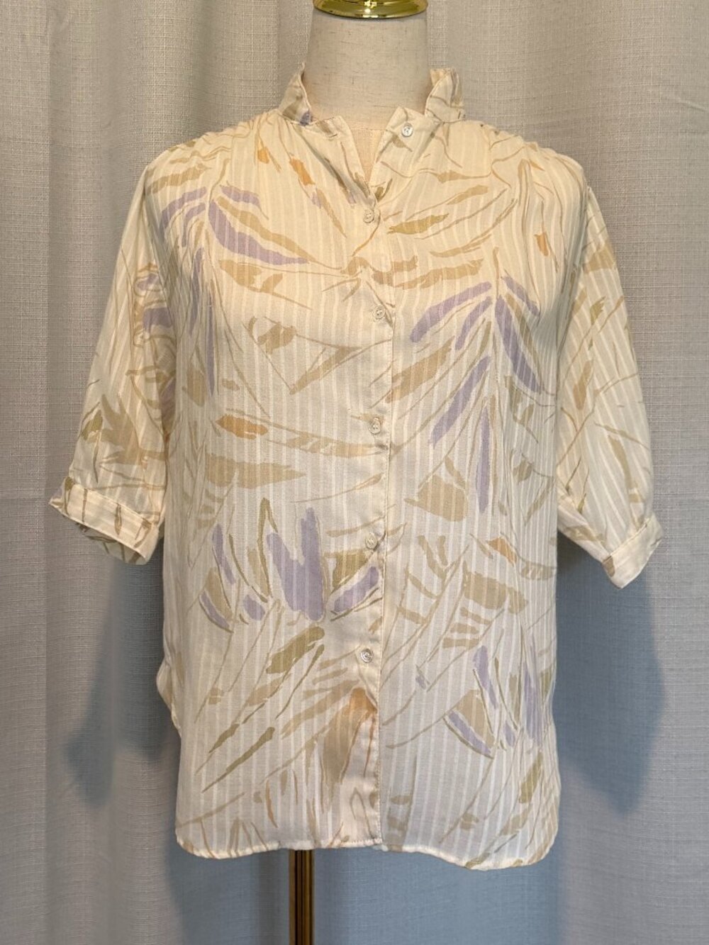Jones New York Vintage Off-White Lightweight Woven Blouse Size 6